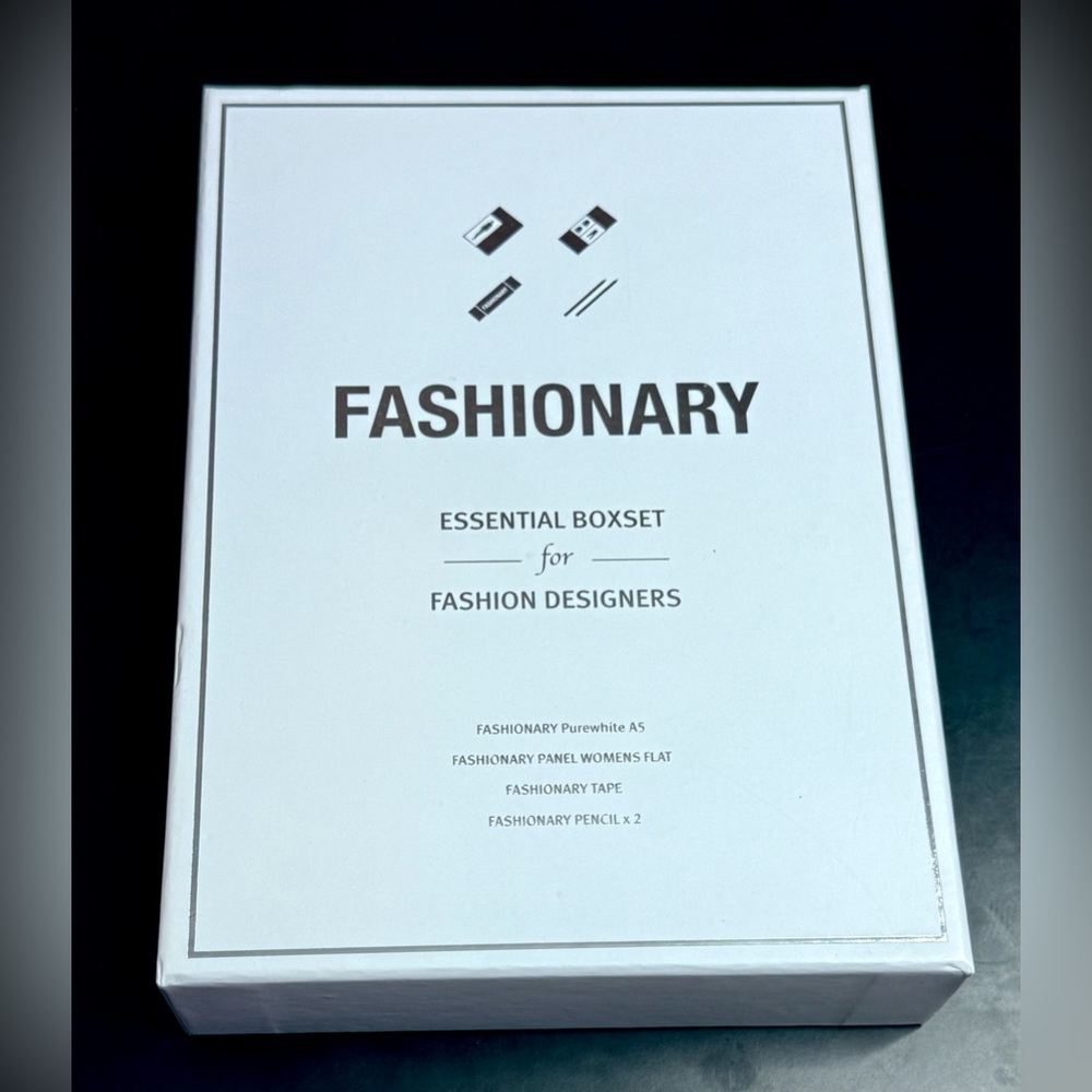 Fashionary Essential Boxset for Designers (white)